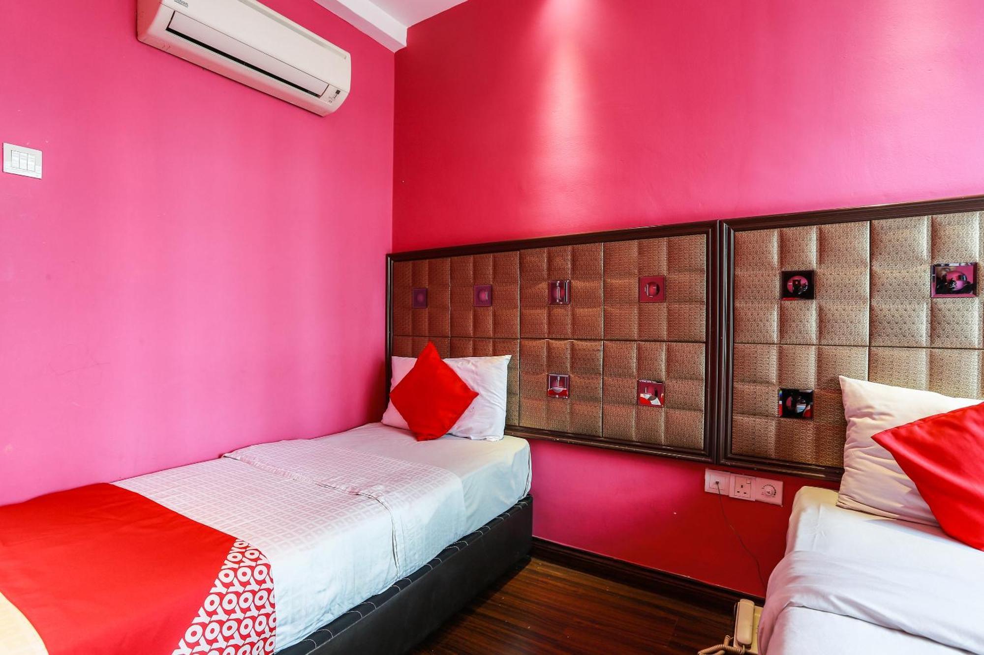 Oyo 90894 Hotel Smc I-City Шах Алам Екстериор снимка