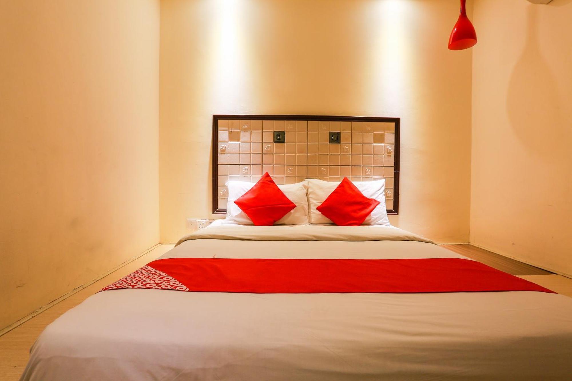 Oyo 90894 Hotel Smc I-City Шах Алам Екстериор снимка